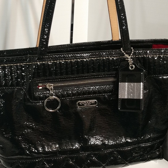 Authentic Coach Black Glazed Leather Shoulder Bag - Picture 12 of 13